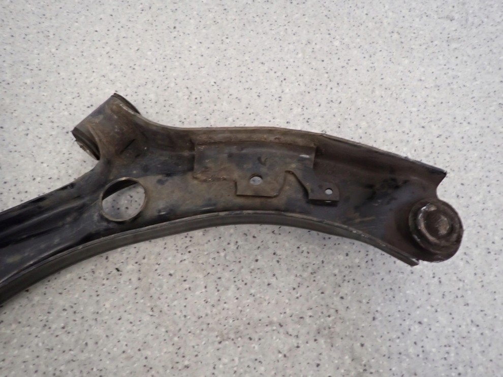 SUZUKI SWIFT IV MK7 10- WAHACZ PRZEDNI LEWY 5/5