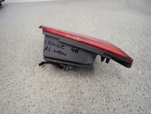 CHEVROLET CRUZE 08-12 LAMPA TYLNA LEWA WEWNĘTRZNA EUROPA 4/5 MINIATURA
