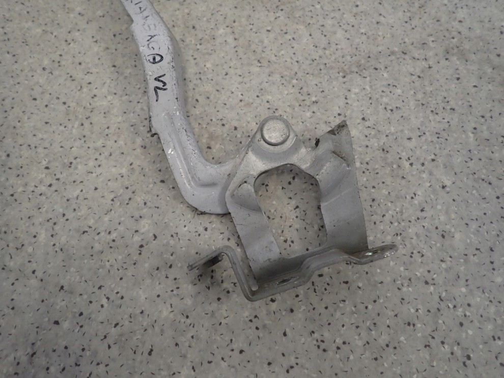 KIA VENGA 09- ZAWIAS MASKI LEWY 2/4