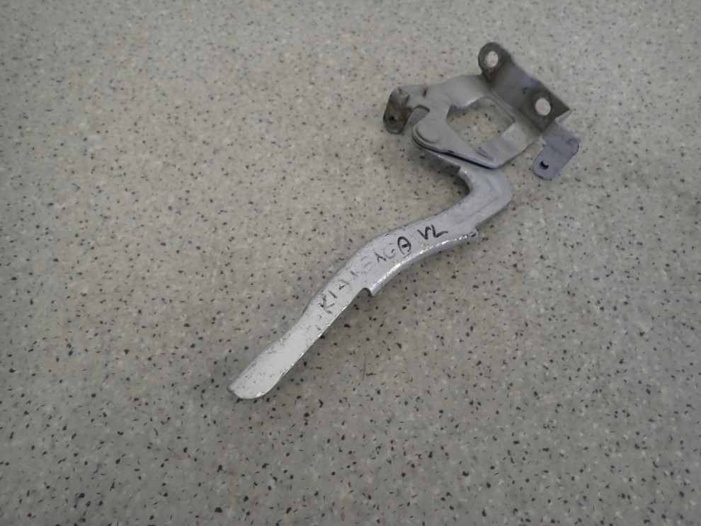 KIA VENGA 09- ZAWIAS MASKI LEWY 3/4