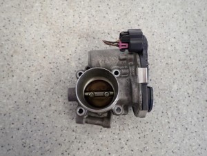 CHEVROLET ORLANDO 1.4T 10- PRZEPUSTNICA POWIETRZA 1/7 MINIATURA