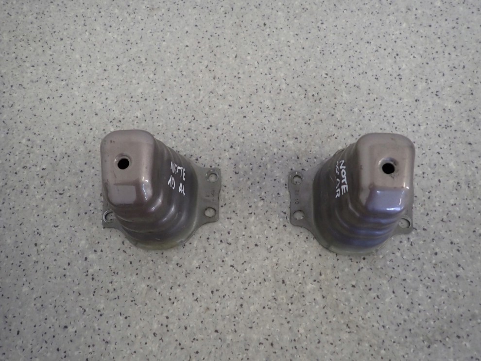 NISSAN NOTE E11 06-11 STREFA ZGNIOTU WSPORNIK TYLNY LEWY LUB PRAWY 2/4