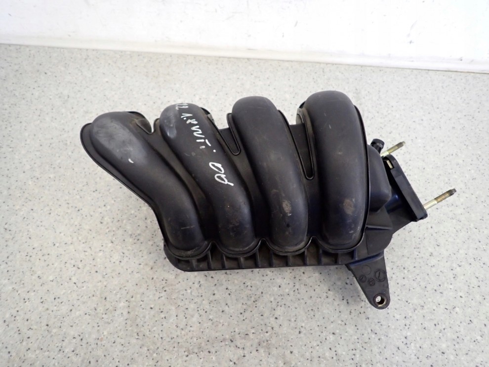 TOYOTA AVENSIS T25 COROLLA VERSO 1.8i VVTI 04- KOLEKTOR SSĄCY 1/7