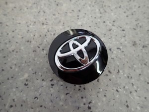 TOYOTA ORYGINAŁ KOŁPAK KAPSEL ZAŚLEPKA NAKŁADKA DEKIELEK FELGI ALUMINIOWEJ 2/5 MINIATURA