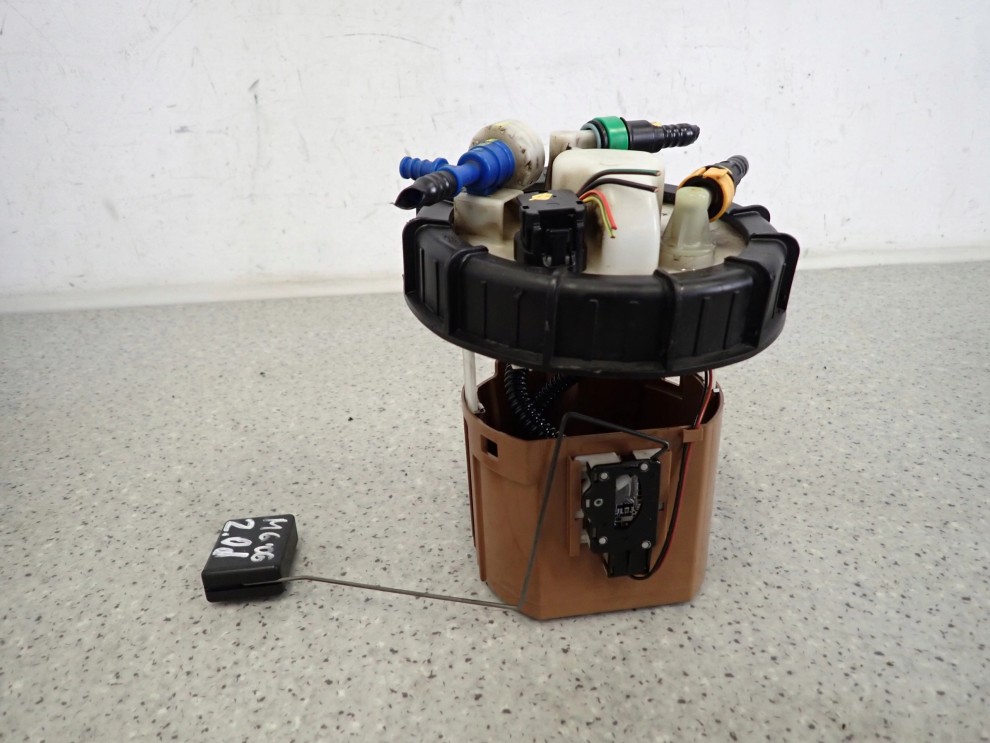 MAZDA 6 GG 05-07 2.0 DIESEL RF7J CZUJNIK POZIOMU PALIWA 4/6