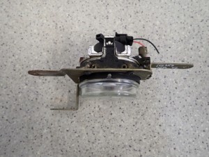 SUZUKI IGNIS 00-03 HALOGEN PRZEDNI LEWY 3/6 MINIATURA