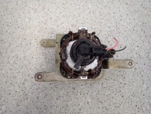 SUZUKI IGNIS 00-03 HALOGEN PRZEDNI LEWY 5/6 MINIATURA