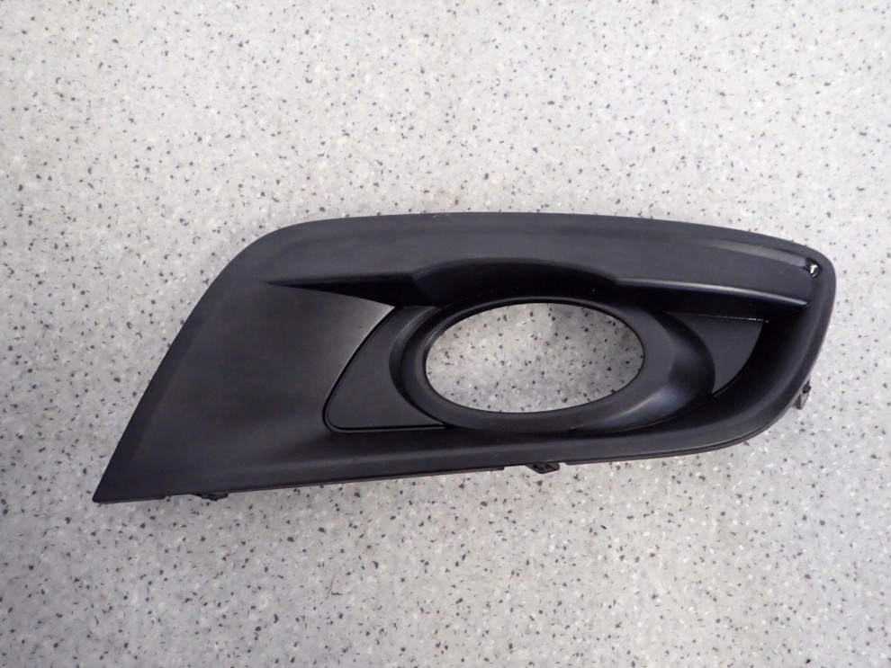 MAZDA3 MAZDA 3 BK HB 06-08 KRATKA HALOGENU LEWA W ZDERZAK RAMKA 1/5