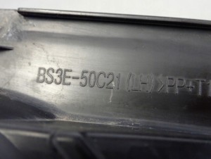 MAZDA3 MAZDA 3 BK HB 06-08 KRATKA HALOGENU LEWA W ZDERZAK RAMKA 5/5 MINIATURA