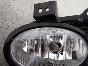 MAZDA 3 MAZDA3 BK LIFT 06-08 HALOGEN PRZEDNI LEWY 2/3 MINIATURA