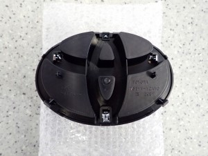 TOYOTA YARIS III 12-18 EMBLEMAT ZNACZEK LOGO ORYGINAŁ NOWY 6/6 MINIATURA