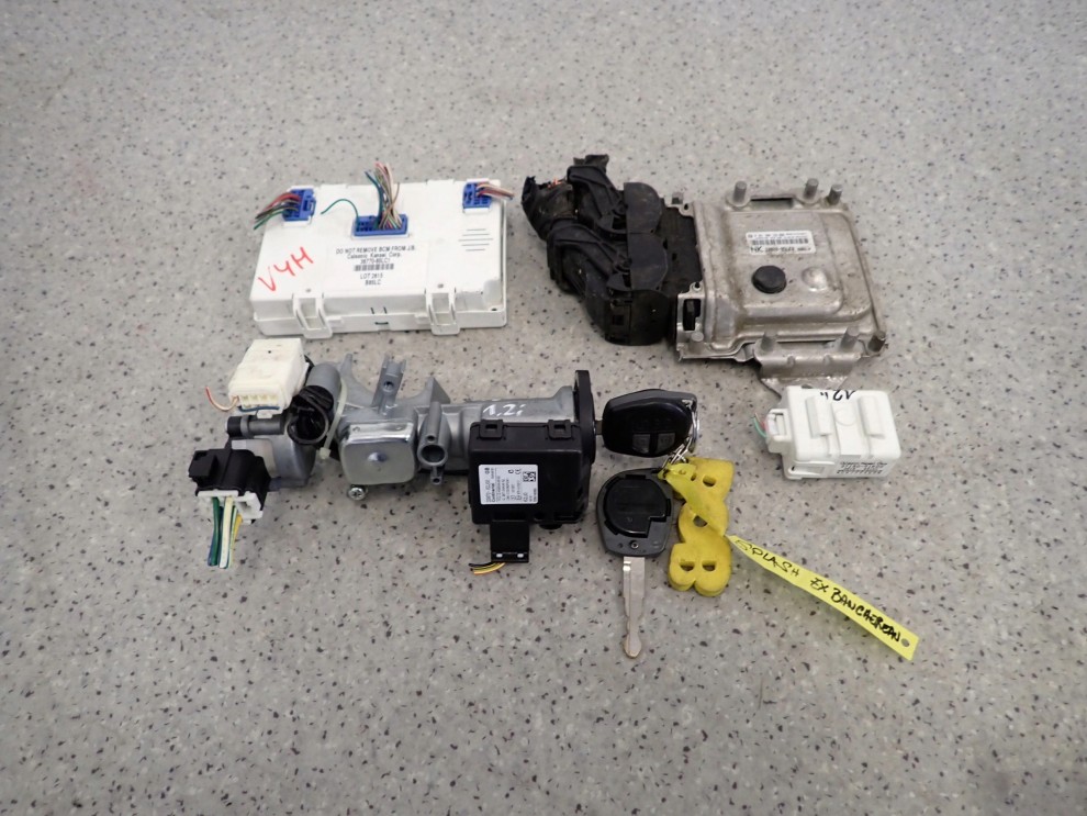 SUZUKI SPLASH 1.2i 12-14 ZESTAW STARTOWY KOMPUTER STACYJKA 4/5