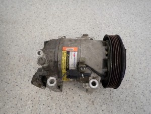 NISSAN ALMERA 00- 1.5i KOMPRESOR KLIMATYZACJI 1/8 MINIATURA