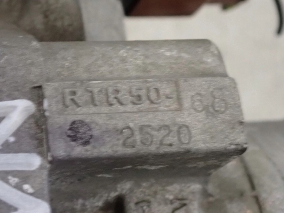 NISSAN ALMERA N16 00-03 1.5i QG15 PRZEPUSTNICA POWIETRZA 7/8