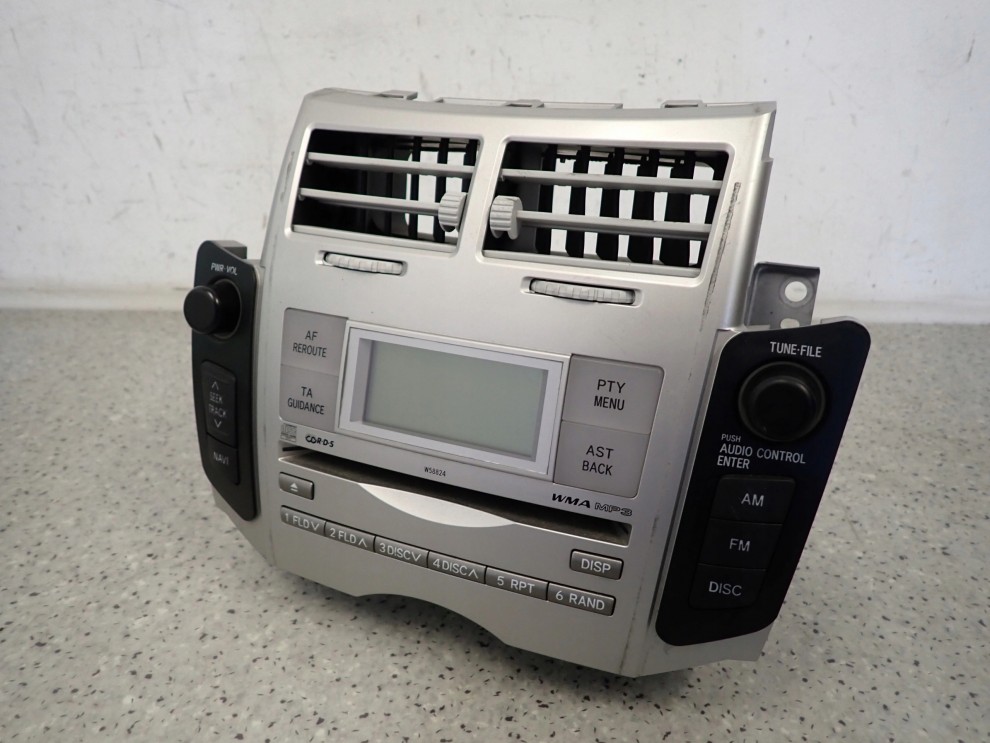 TOYOTA YARIS II 06-09 RADIO FABRYCZNE EUROPA 3/6