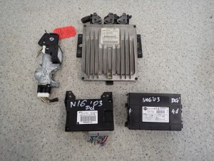 NISSAN ALMERA N16 QG15 03-06 ZESTAW STARTOWY STACYJKA KOMPUTER LIFT 1/6 MINIATURA