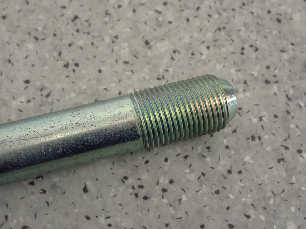 TOYOTA VERSO 09- UCHO HOLOWNICZE 2/3