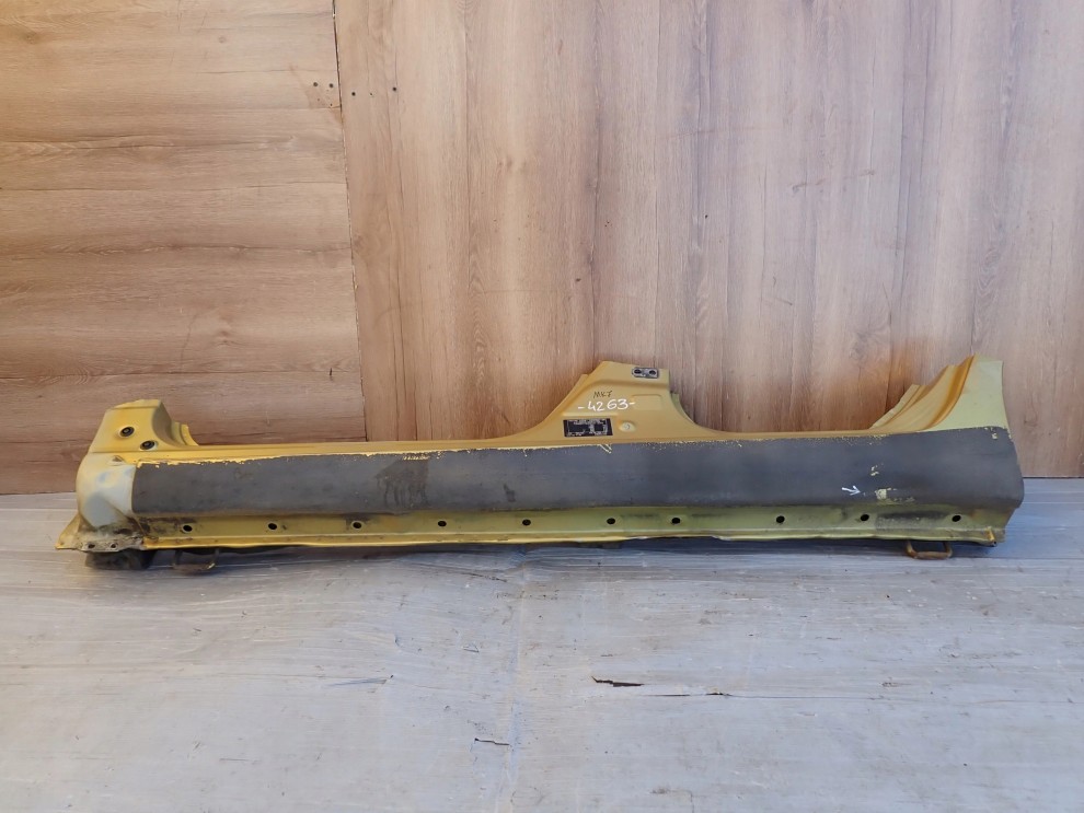 SUZUKI SWIFT MK7 5d 10- MK7 PRÓG LEWY 2/8