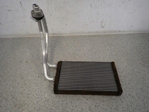 SUZUKI GRAND VITARA 06- NAGRZEWNICA 1/6 MINIATURA