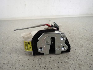 KIA RIO III HB 11-14 ZAMEK DRZWI PRZEDNI PRAWY EUROPA 3/6 MINIATURA