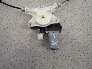 KIA RIO III HB 11-14 PODNOŚNIK SZYBY PRZEDNI PRAWY EUROPA 4/4 MINIATURA