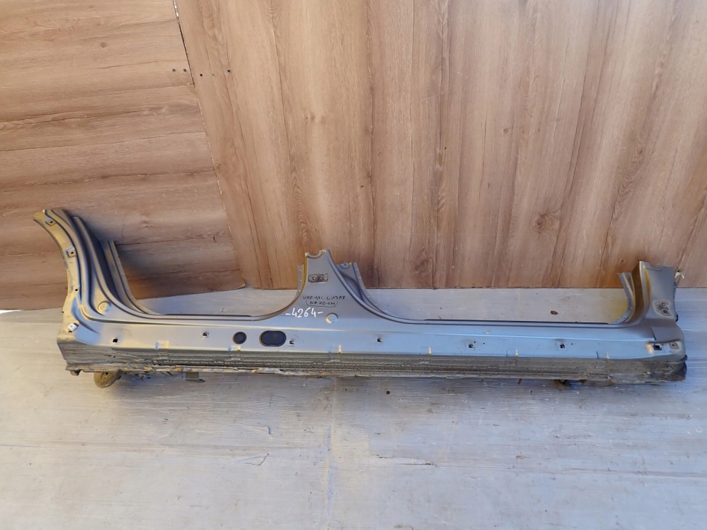 HONDA CIVIC UFO VIII 06- PRÓG PRAWY NH701M 1/12