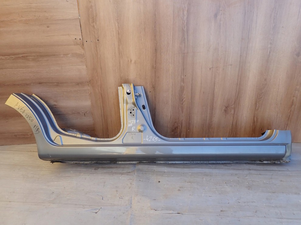 CHEVROLET AVEO HATCHBACK T250 07- PRÓG PRAWY 1/11