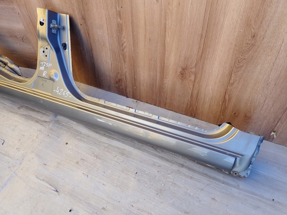 CHEVROLET AVEO HATCHBACK T250 07- PRÓG PRAWY 5/11