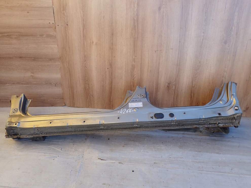 HONDA CIVIC UFO VIII 06- PRÓG LEWY NH701M 1/10