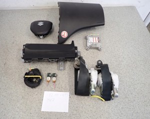 SUZUKI SWIFT IV MK7 10- PODUSZKI POWIETRZNE EUROPA 1/10 MINIATURA