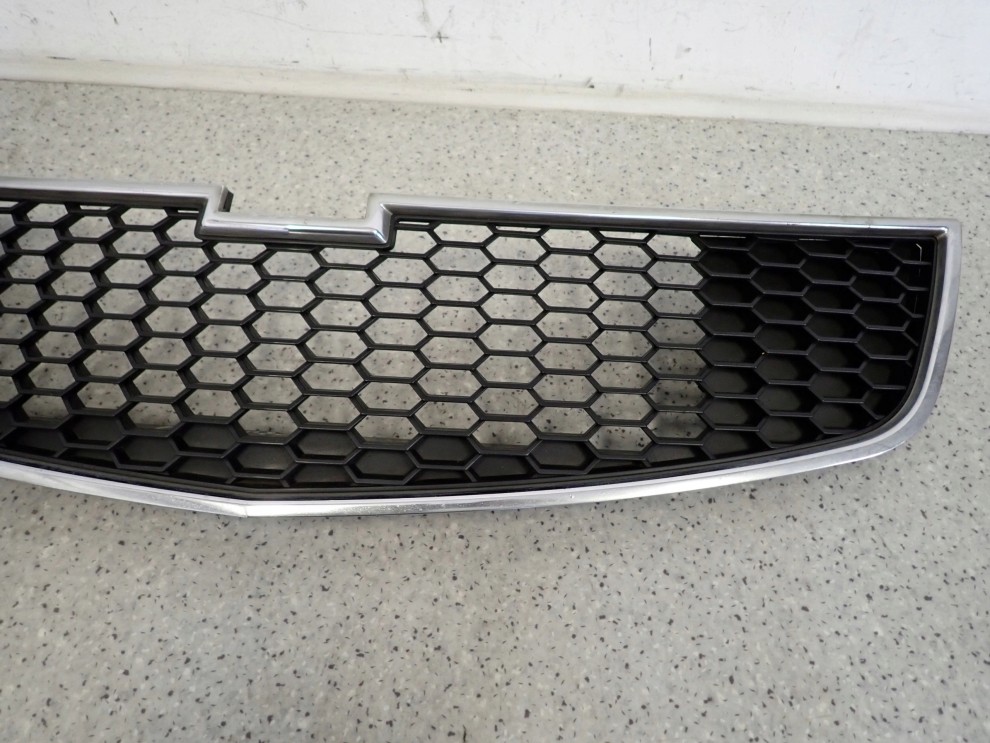 CHEVROLET CRUZE 08- ATRAPA PRZEDNIA GRILL 3/7