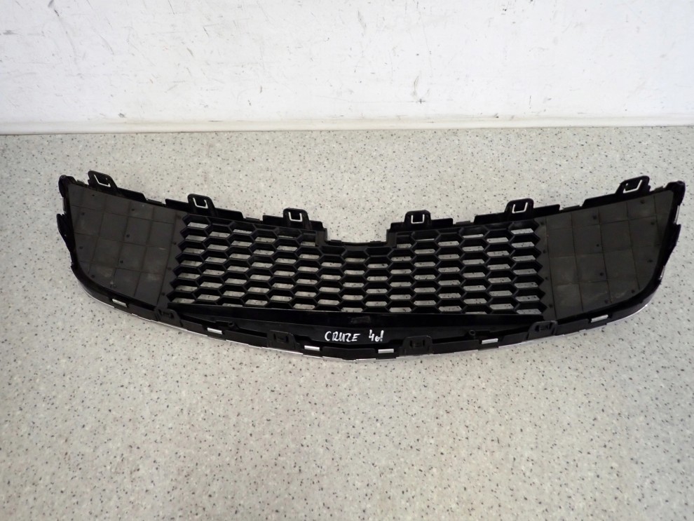 CHEVROLET CRUZE 08- ATRAPA PRZEDNIA GRILL 5/7