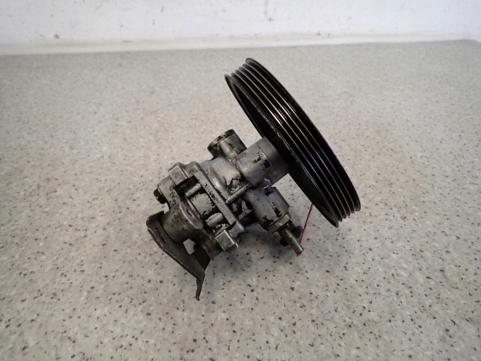 MITSUBISHI LANCER VII 1.6i 04- POMPA WSPOMAGANIA 3/6