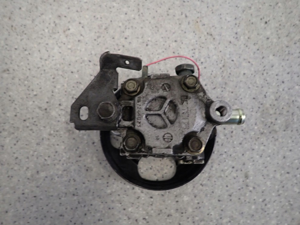 MITSUBISHI LANCER VII 1.6i 04- POMPA WSPOMAGANIA 5/6