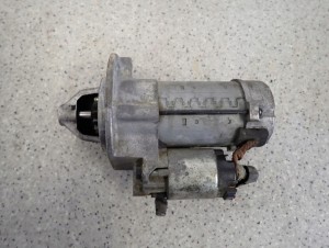 KIA VENGA 09- 1.4 CRDI ROZRUSZNIK 1/5 MINIATURA