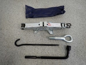 SUZUKI SWIFT MK6 04- PODNOŚNIK KLUCZ UCHO ZESTAW 1/5 MINIATURA