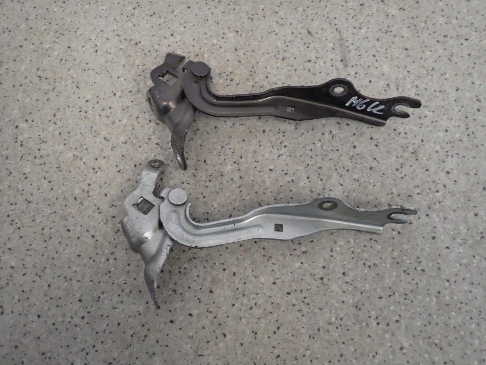 MAZDA 6 MAZDA6 02-07 GG GY ZAWIAS MASKI LEWY 4/4