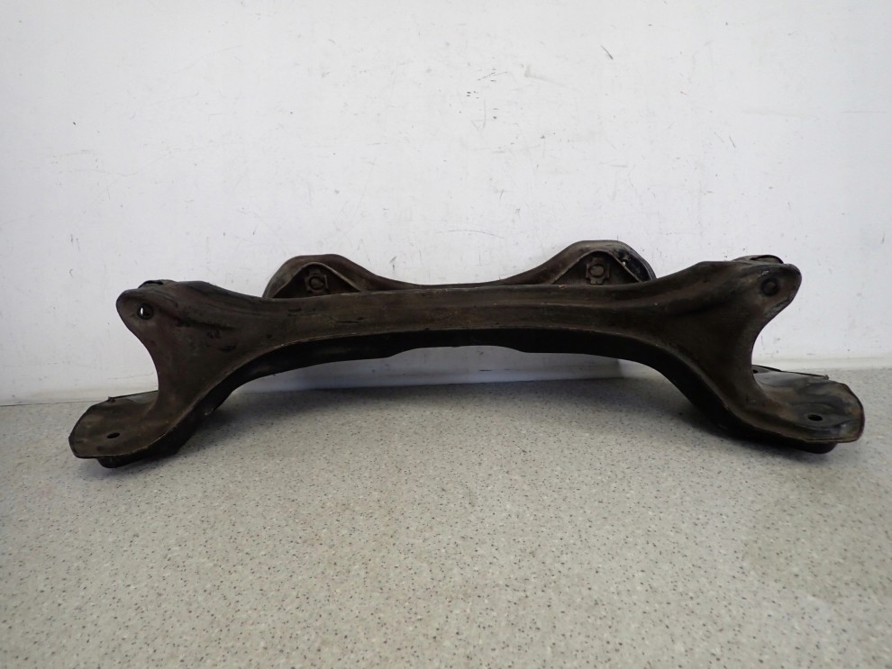 HONDA LEGEND 92-96 BELKA ZAWIESZENIA TYLNEGO 4/10