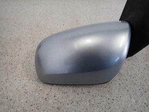 TOYOTA YARIS II 06-11 LUSTERKO LEWE EUROPA 5 PINÓW 1F8 9/10 MINIATURA