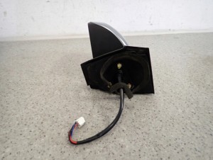 TOYOTA YARIS II 06-11 LUSTERKO LEWE EUROPA 5 PINÓW 1F8 10/10 MINIATURA