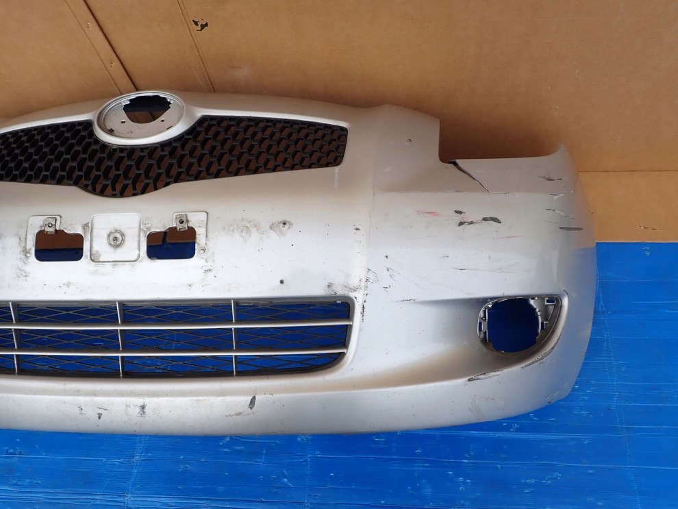 TOYOTA YARIS II 06-09 ZDERZAK PRZEDNI 1E7 2/16