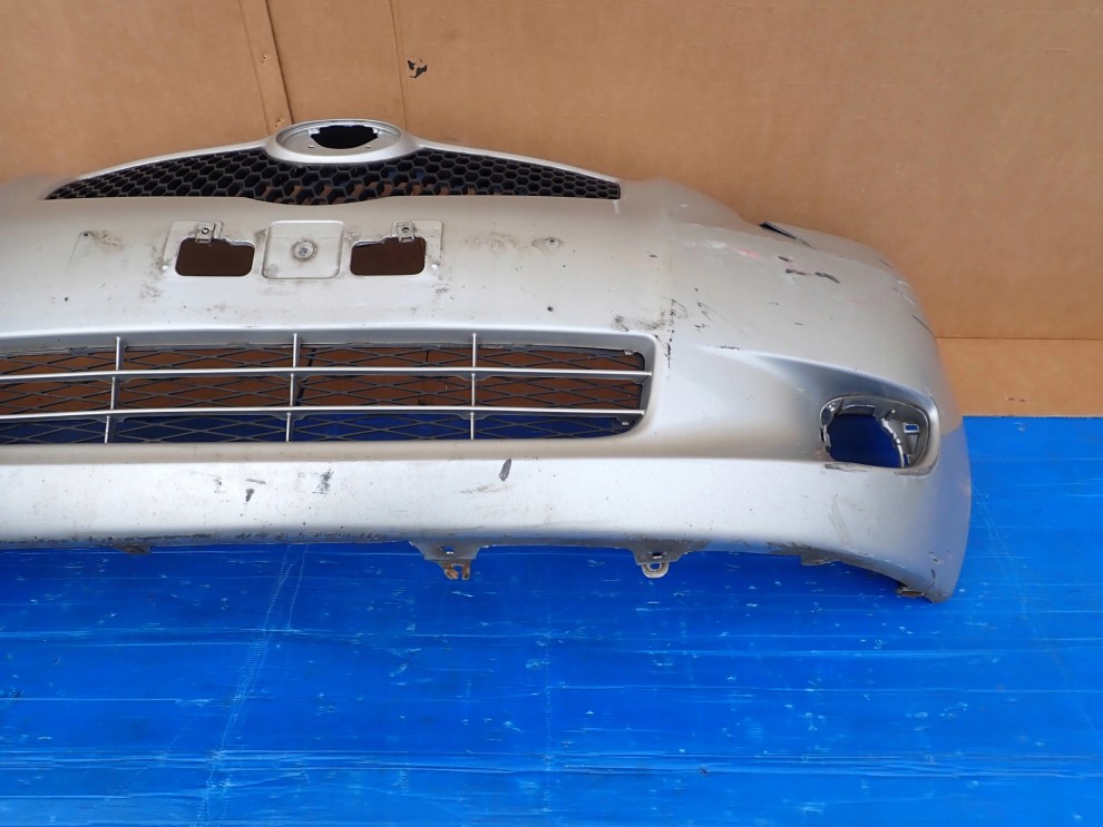 TOYOTA YARIS II 06-09 ZDERZAK PRZEDNI 1E7 11/16