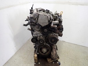 TOYOTA COROLLA VERSO AVENSIS T25 2.2 D4D SILNIK SŁUPEK 2AD 1/10 MINIATURA