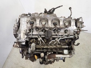 TOYOTA COROLLA VERSO AVENSIS T25 2.2 D4D SILNIK SŁUPEK 2AD 5/10 MINIATURA