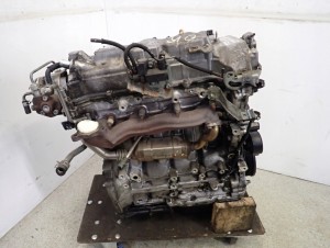 TOYOTA COROLLA VERSO AVENSIS T25 2.2 D4D SILNIK SŁUPEK 2AD 9/10 MINIATURA