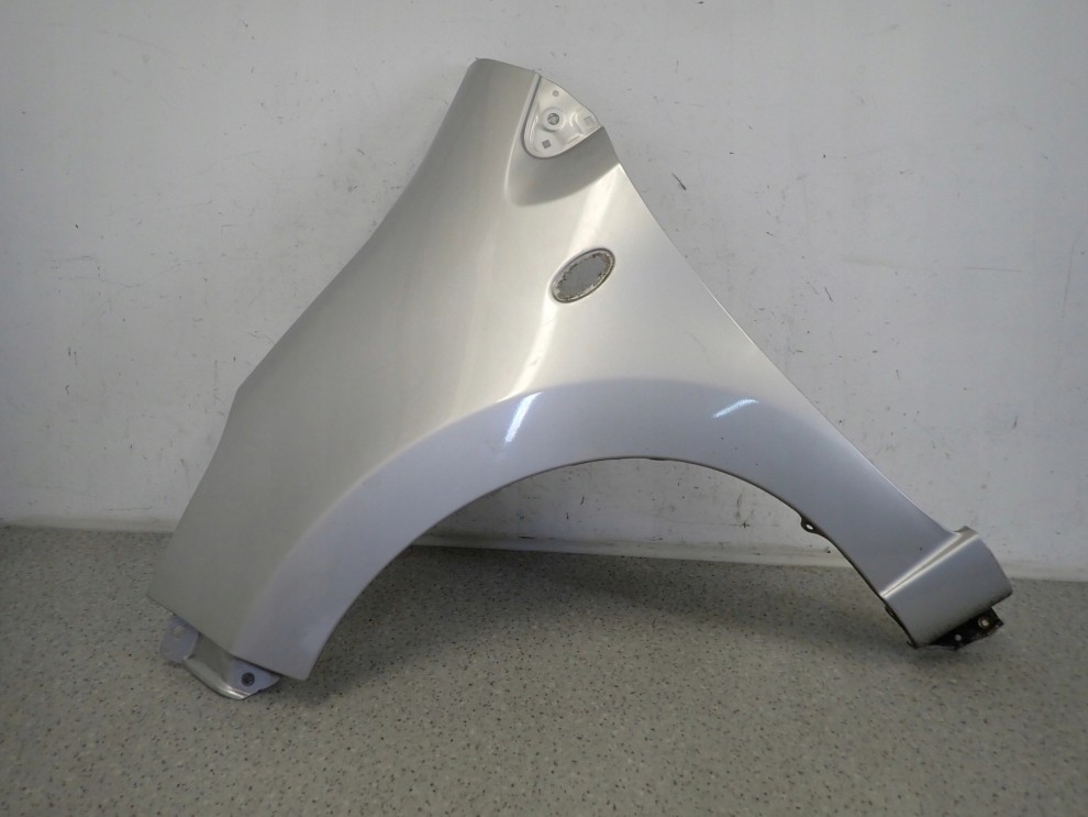 SUZUKI ALTO NISSAN PIXO 09-14 BŁOTNIK PRZEDNI LEWY Z2S 1/9