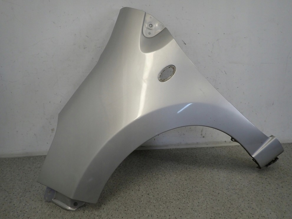 SUZUKI ALTO NISSAN PIXO 09-14 BŁOTNIK PRZEDNI LEWY Z2S 4/9