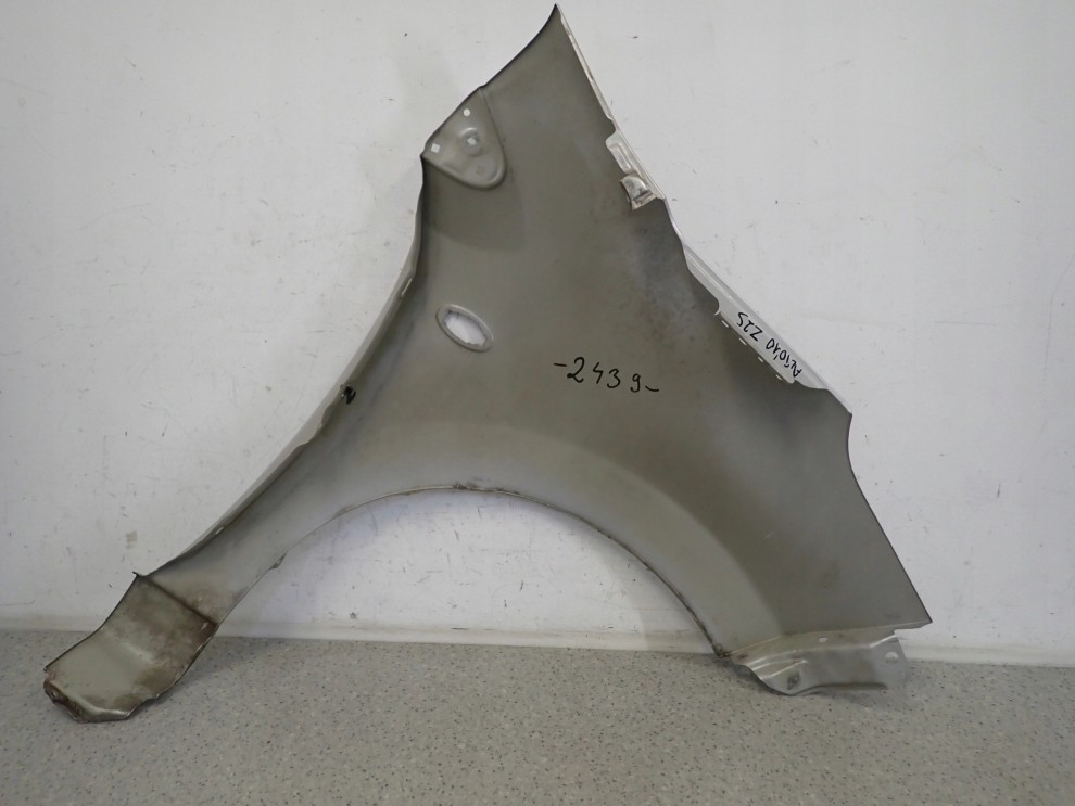 SUZUKI ALTO NISSAN PIXO 09-14 BŁOTNIK PRZEDNI LEWY Z2S 8/9