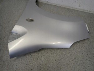 SUZUKI ALTO NISSAN PIXO 09-14 BŁOTNIK PRZEDNI LEWY Z2S 6/9 MINIATURA