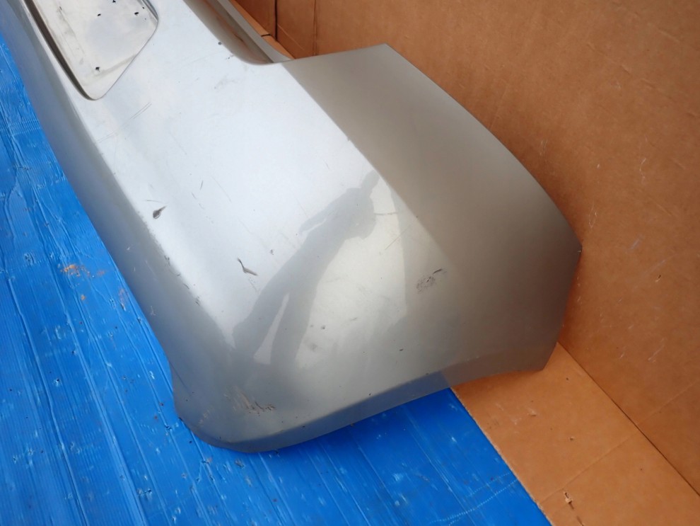 TOYOTA YARIS II 06-09 ZDERZAK TYLNY 1F8 8/13